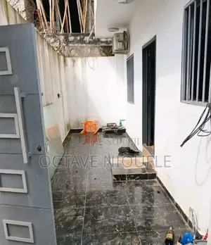 2chbre Duplex dans , Cocody à Louer
