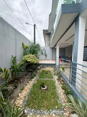 4chbre Villa dans Cocody à Louer