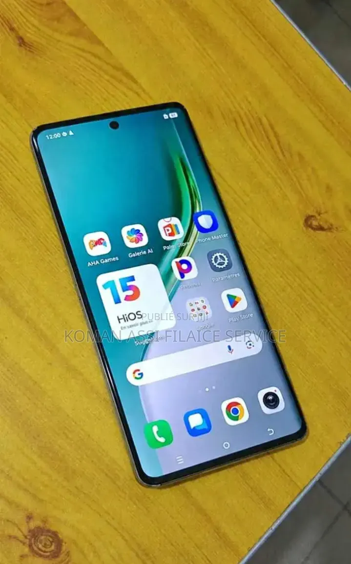Nouveau Tecno Camon 40 256 GB Doré