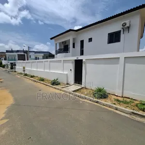 4chbre Duplex dans Francis Gweh, Cocody à Louer