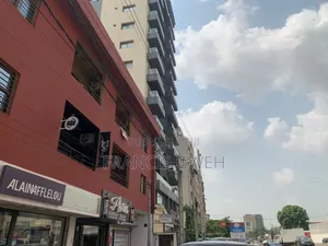 2chbre Appartement dans Francis Gweh, Cocody à Louer