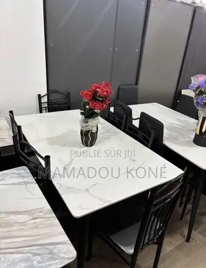Table À Manger Importé