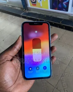Nouveau Apple iPhone XR 64 GB Argenté