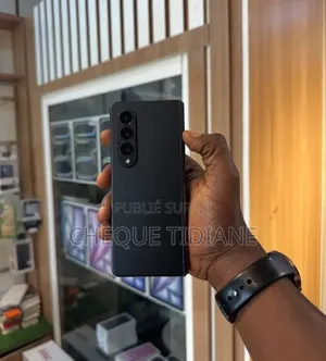 Nouveau Samsung Galaxy Z Fold4 512 GB Noir