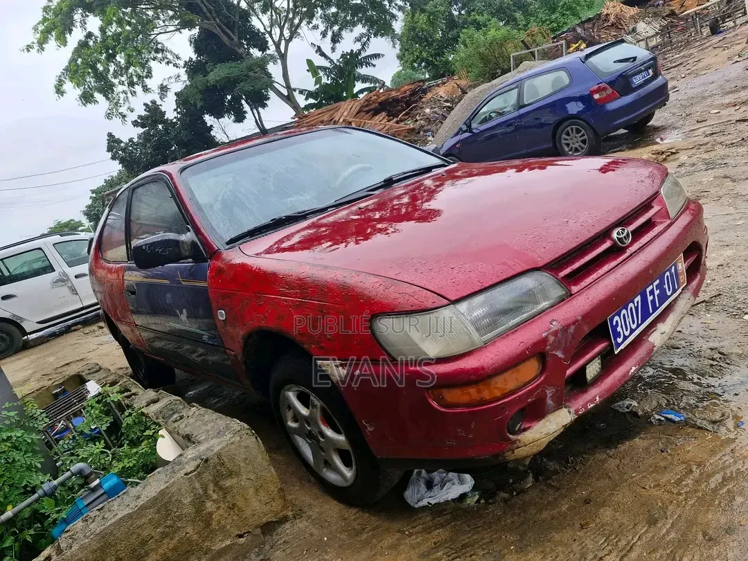 Toyota Corolla 2011 Rouge