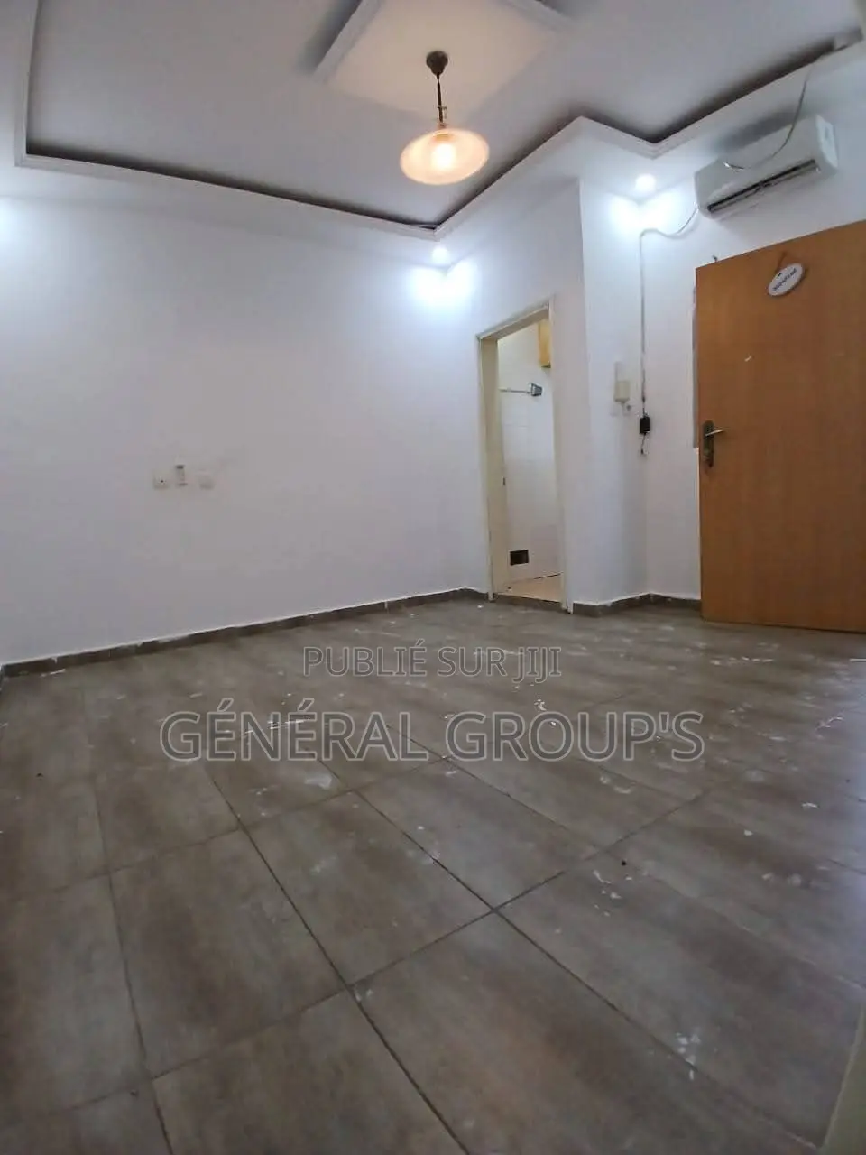 1chbre Studio dans Presse Imobilier, Cocody à Louer