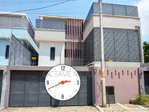 5chbre Duplex dans , Cocody à Louer
