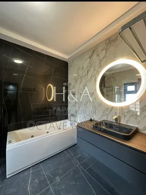 5chbre Duplex dans , Cocody à Louer