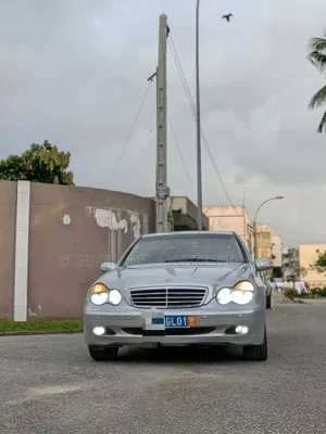Mercedes-Benz C200 2002 Gris