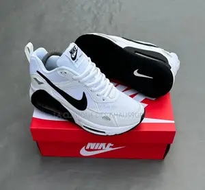 Nike Air Max Ivo