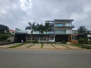 Meublé 3chbre Appartement dans Francis Gweh, Cocody à Louer