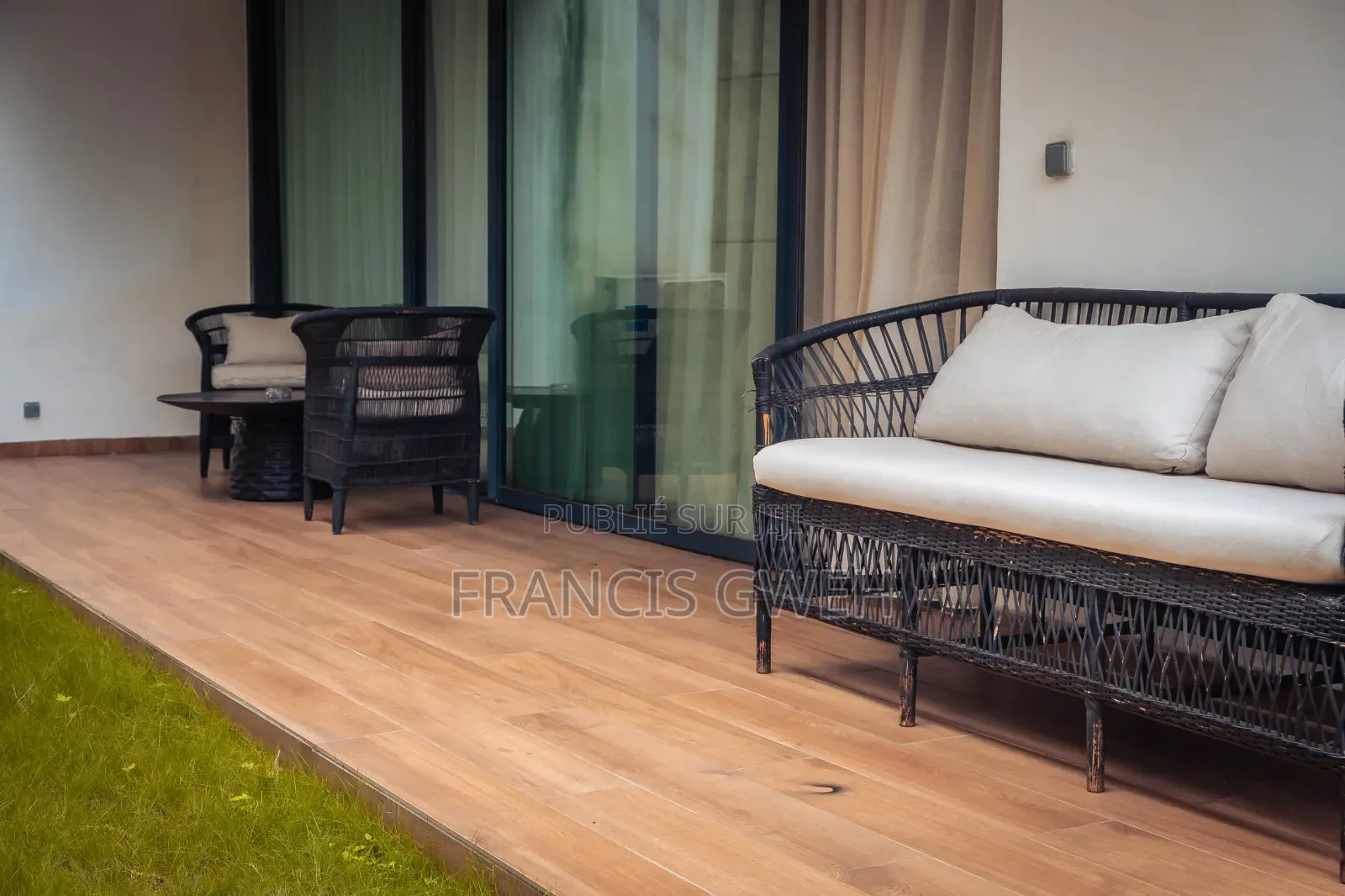 Meublé 3chbre Appartement dans Francis Gweh, Cocody à Louer