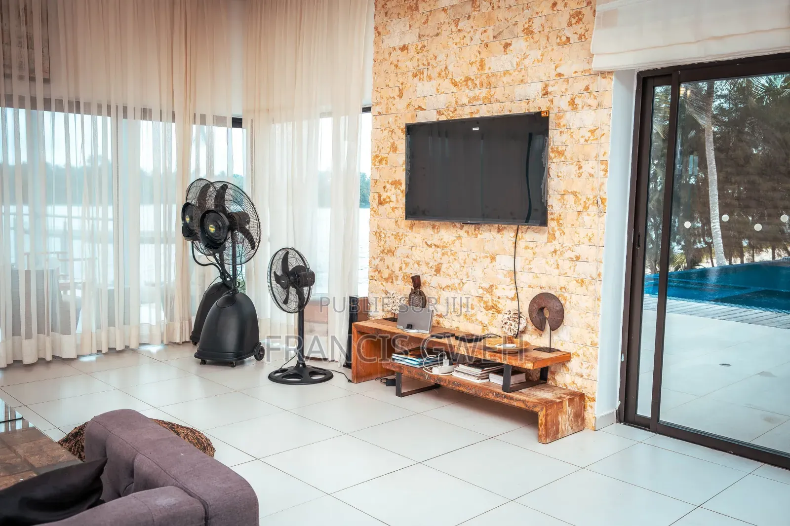 Meublé 3chbre Appartement dans Francis Gweh, Cocody à Louer
