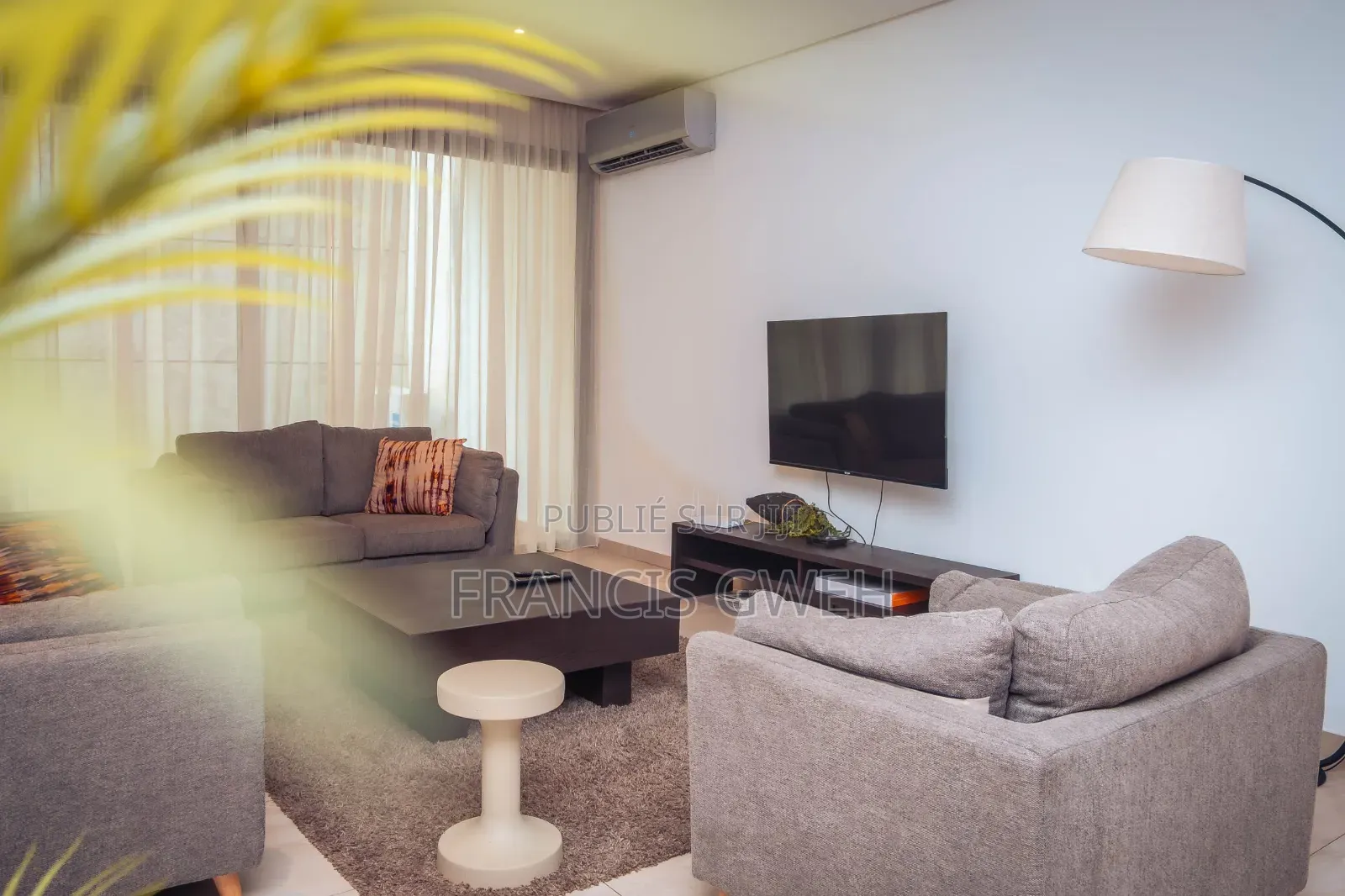 Meublé 3chbre Appartement dans Francis Gweh, Cocody à Louer