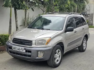 Toyota RAV4 Automatic 2003 Jaune