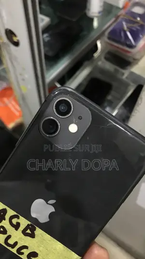 Apple iPhone 11 64 GB Noir