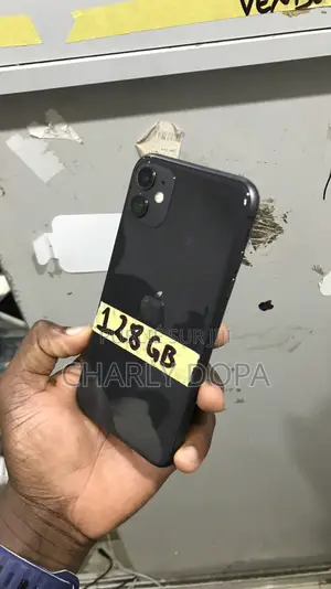 Apple iPhone 11 128 GB Noir