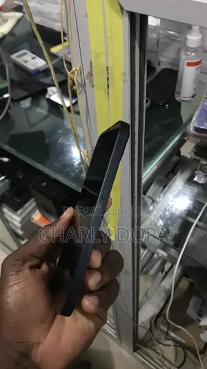 Apple iPhone 13 128 GB Noir