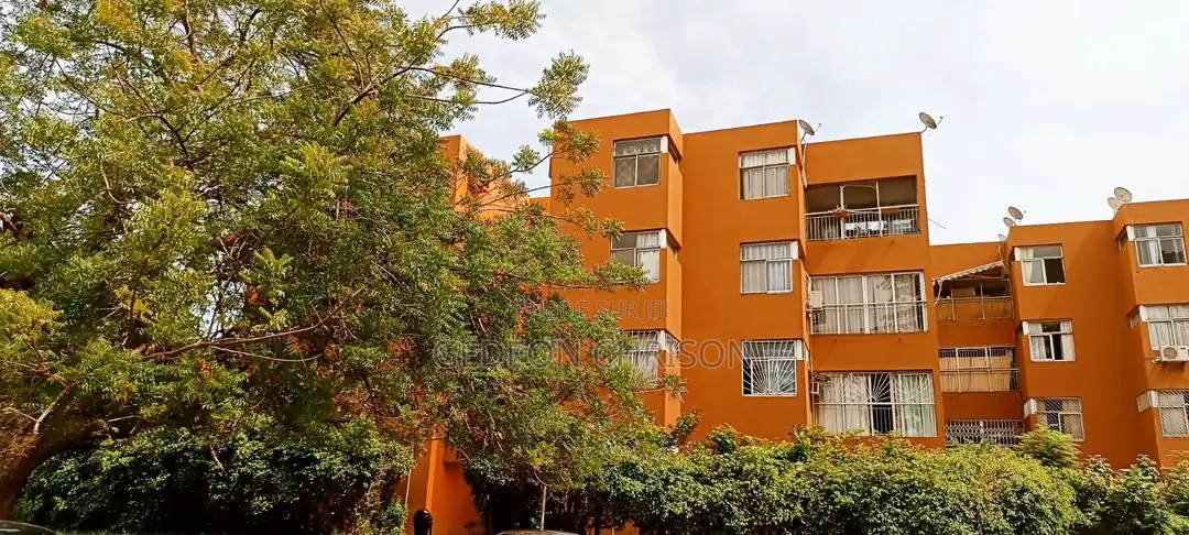 3chbre Appartement dans Cocody à Louer