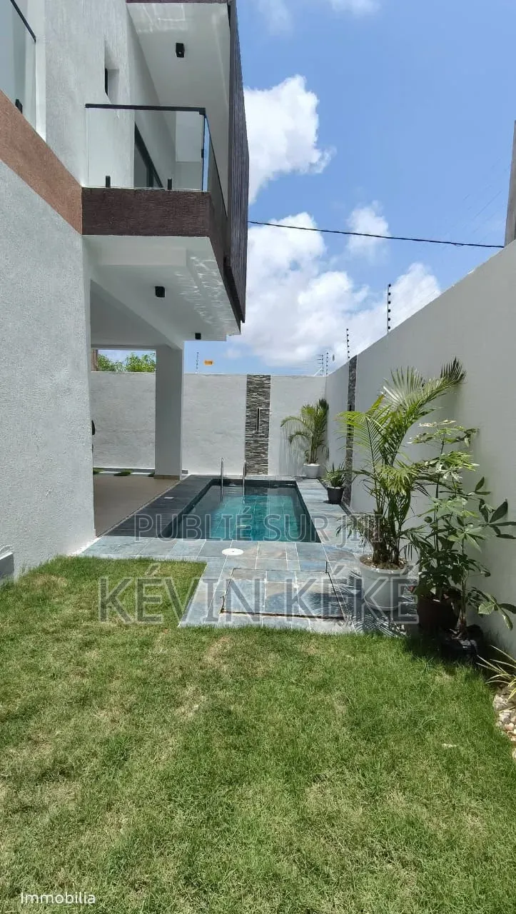 4chbre Duplex dans Grâces Immobilier, Bingerville à Vendre