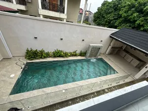 5chbre Duplex dans Francis Gweh, Cocody à Louer