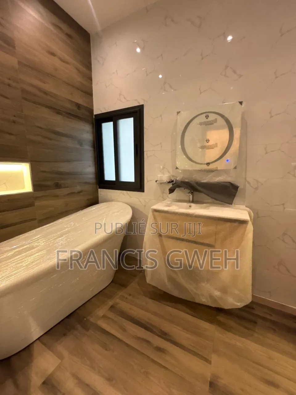 5chbre Duplex dans Francis Gweh, Cocody à Louer