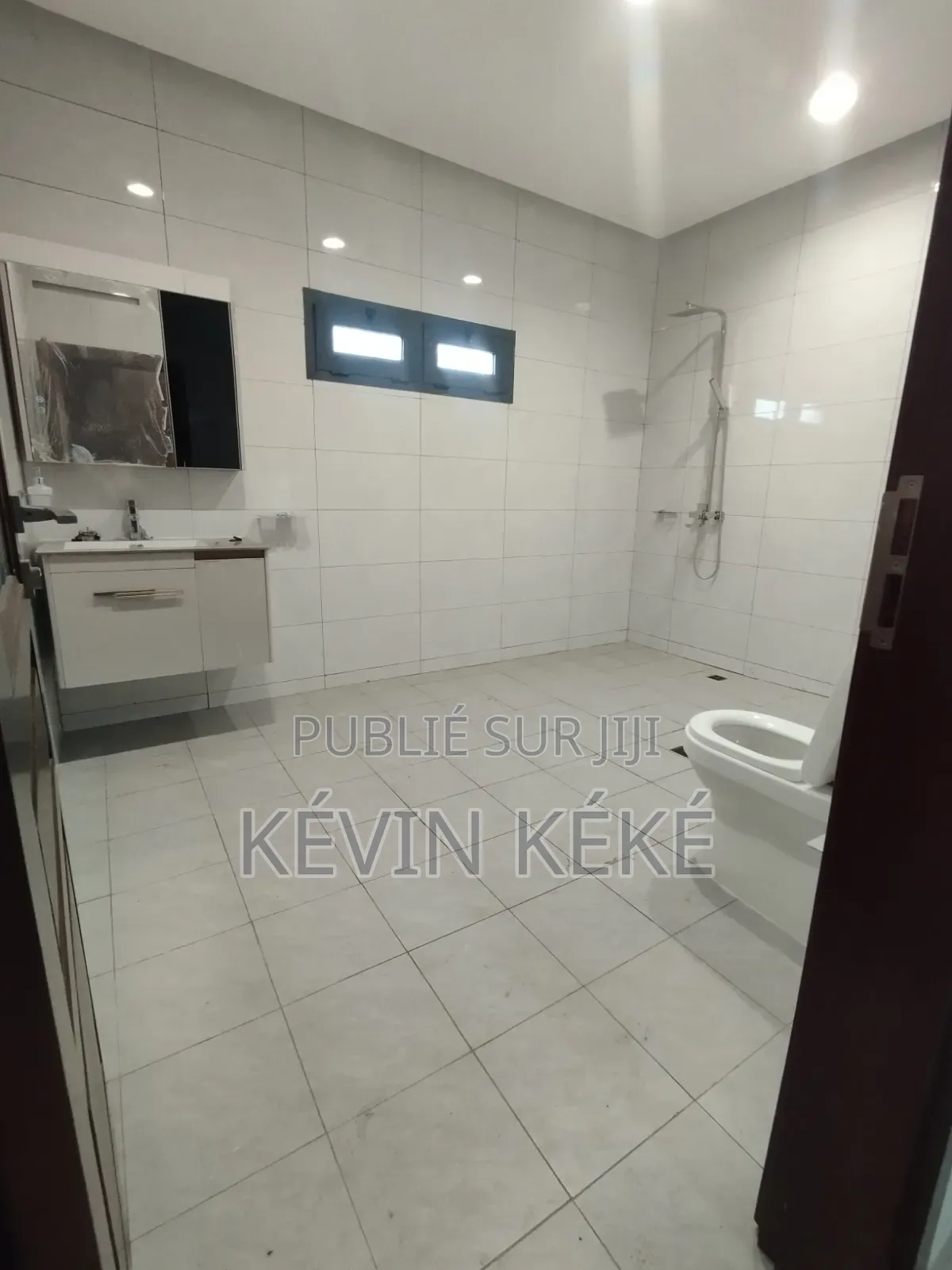 6chbre Duplex dans Grâces Immobilier, Bingerville à Louer