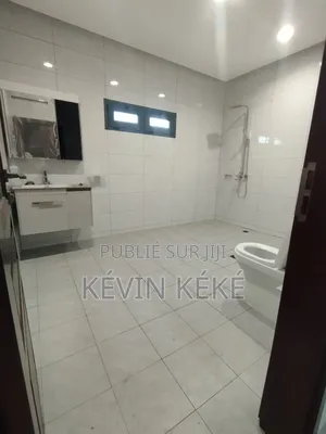 6chbre Duplex dans Grâces Immobilier, Bingerville à Louer