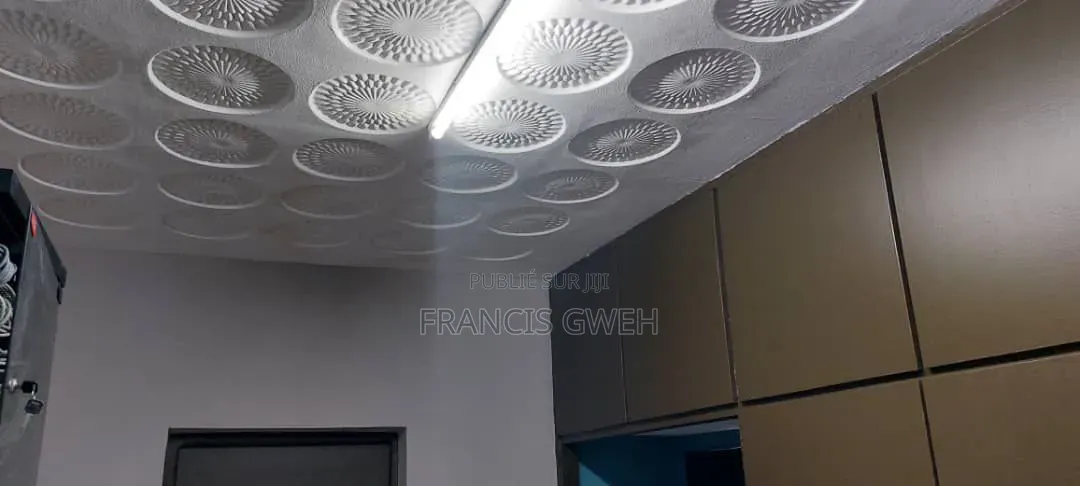17chbre Villa dans Francis Gweh, Cocody à Louer