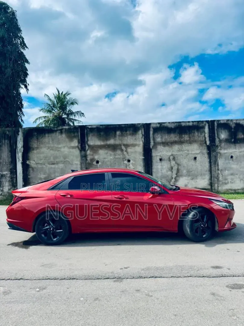 Hyundai Elantra 2021 Rouge