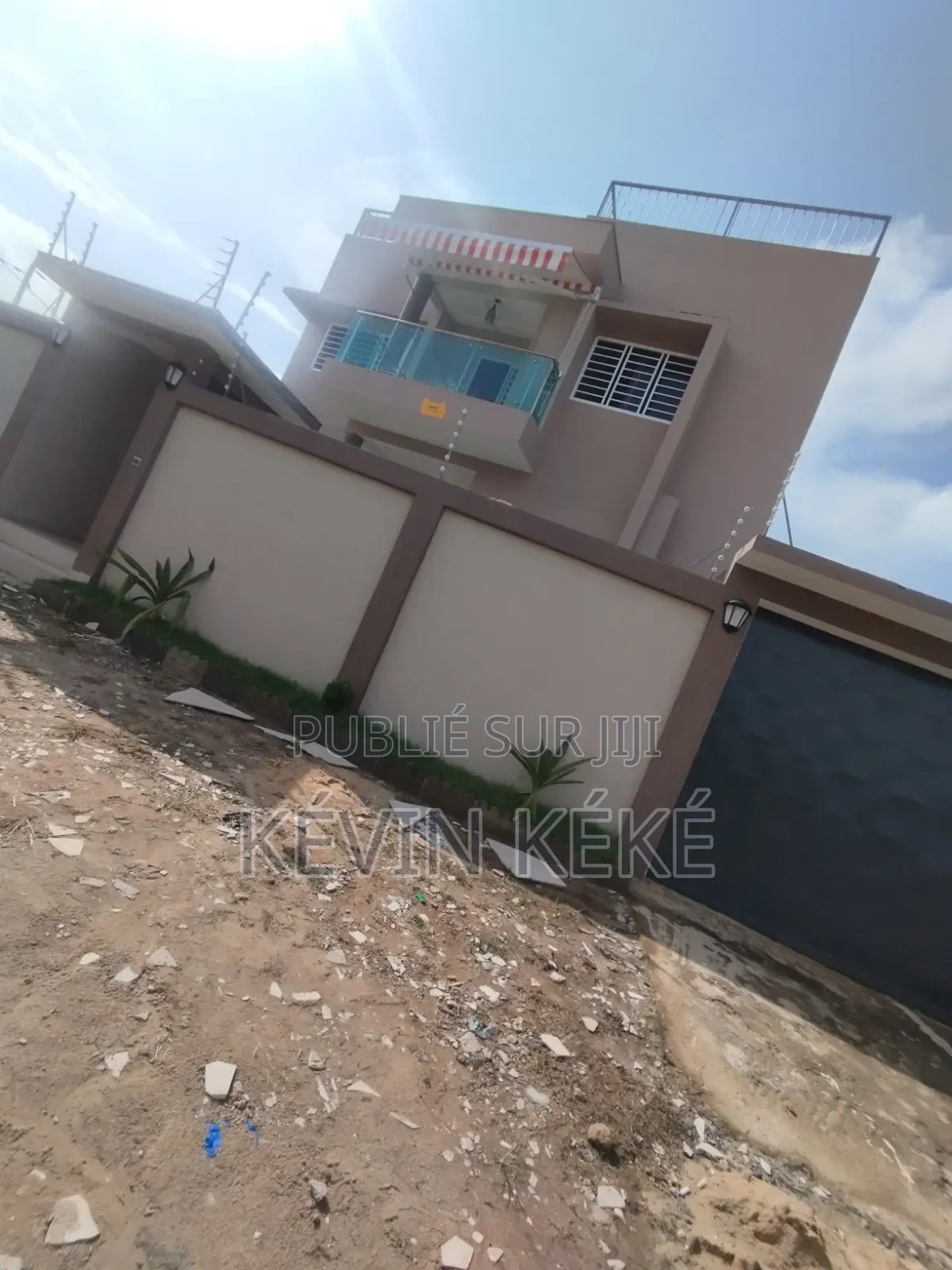 4chbre Duplex dans Grâces Immobilier, Bingerville à Louer