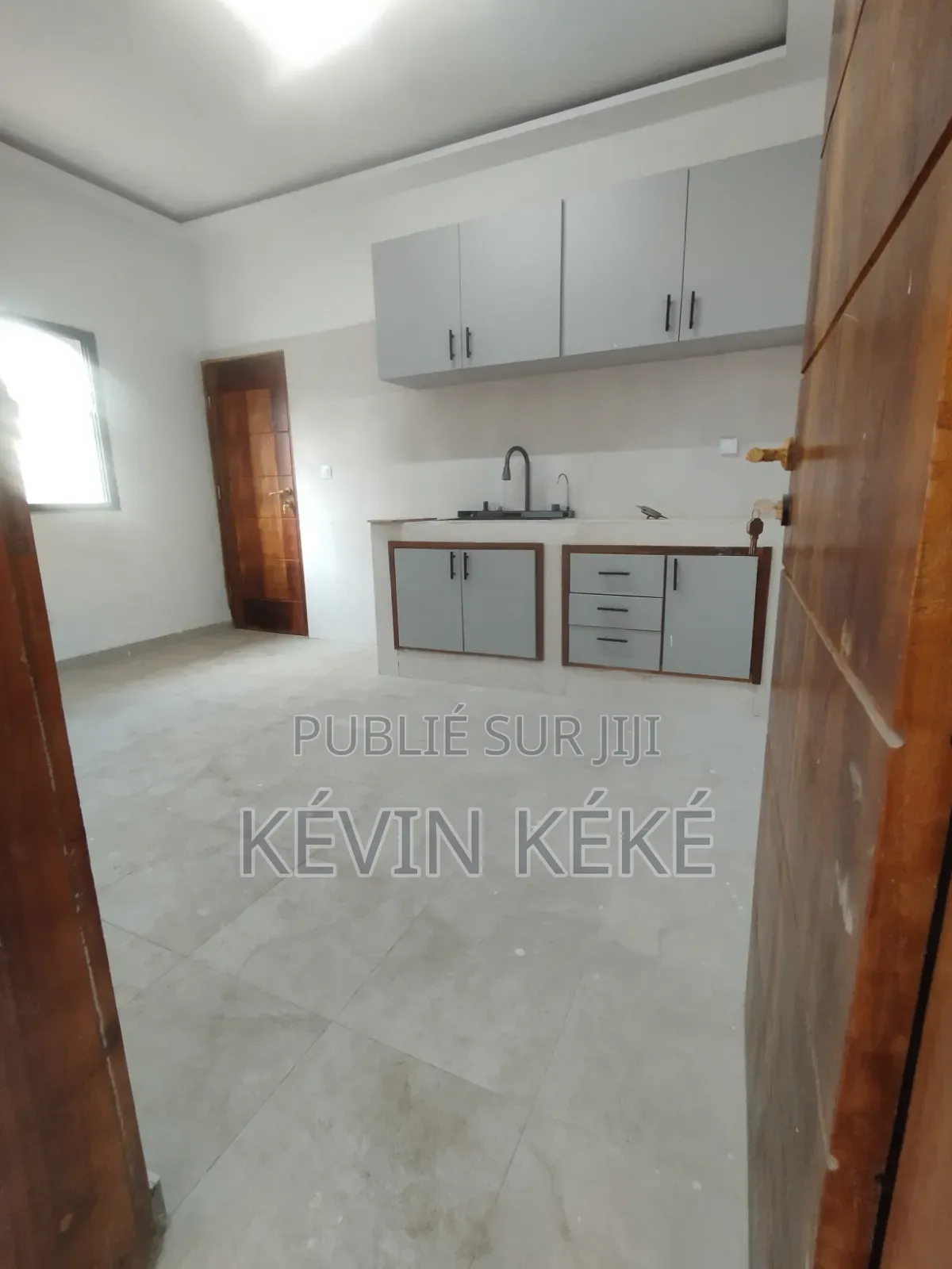 4chbre Duplex dans Grâces Immobilier, Bingerville à Louer