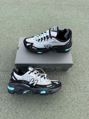 New Balance 1000