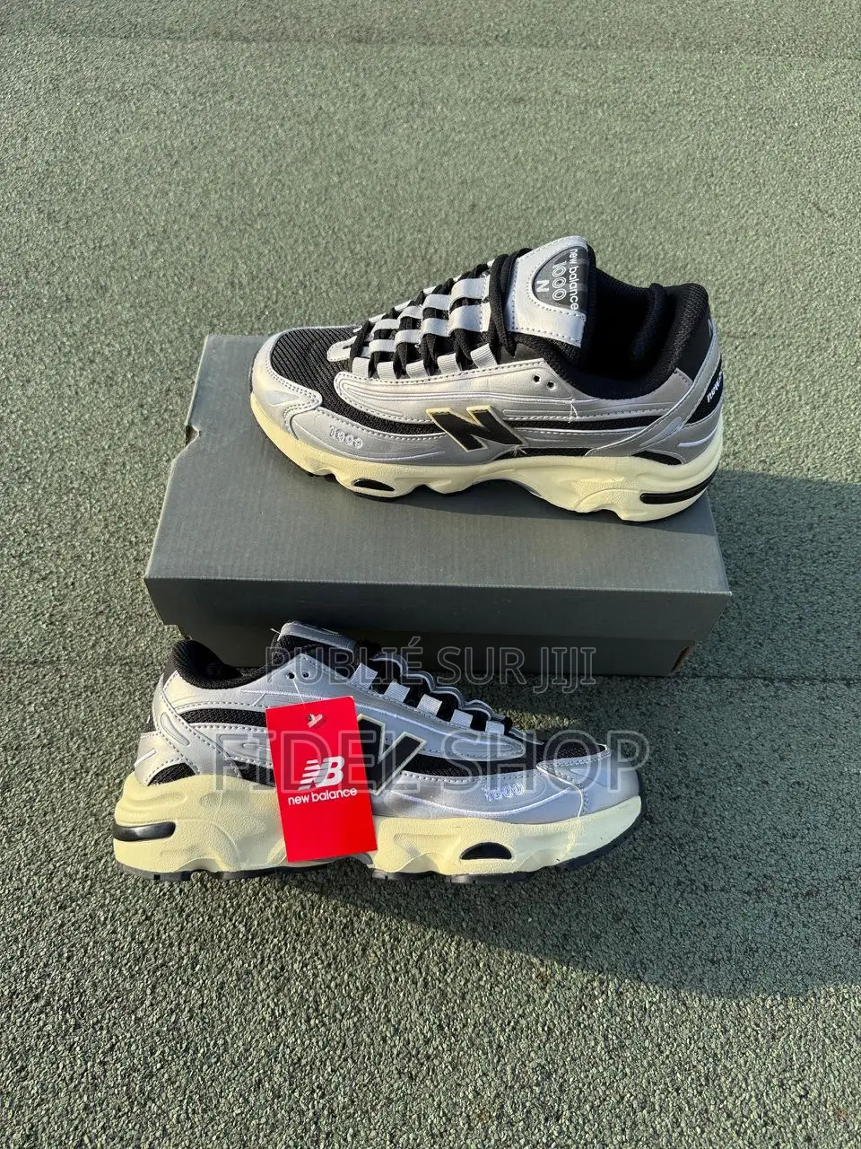 New Balance 1000
