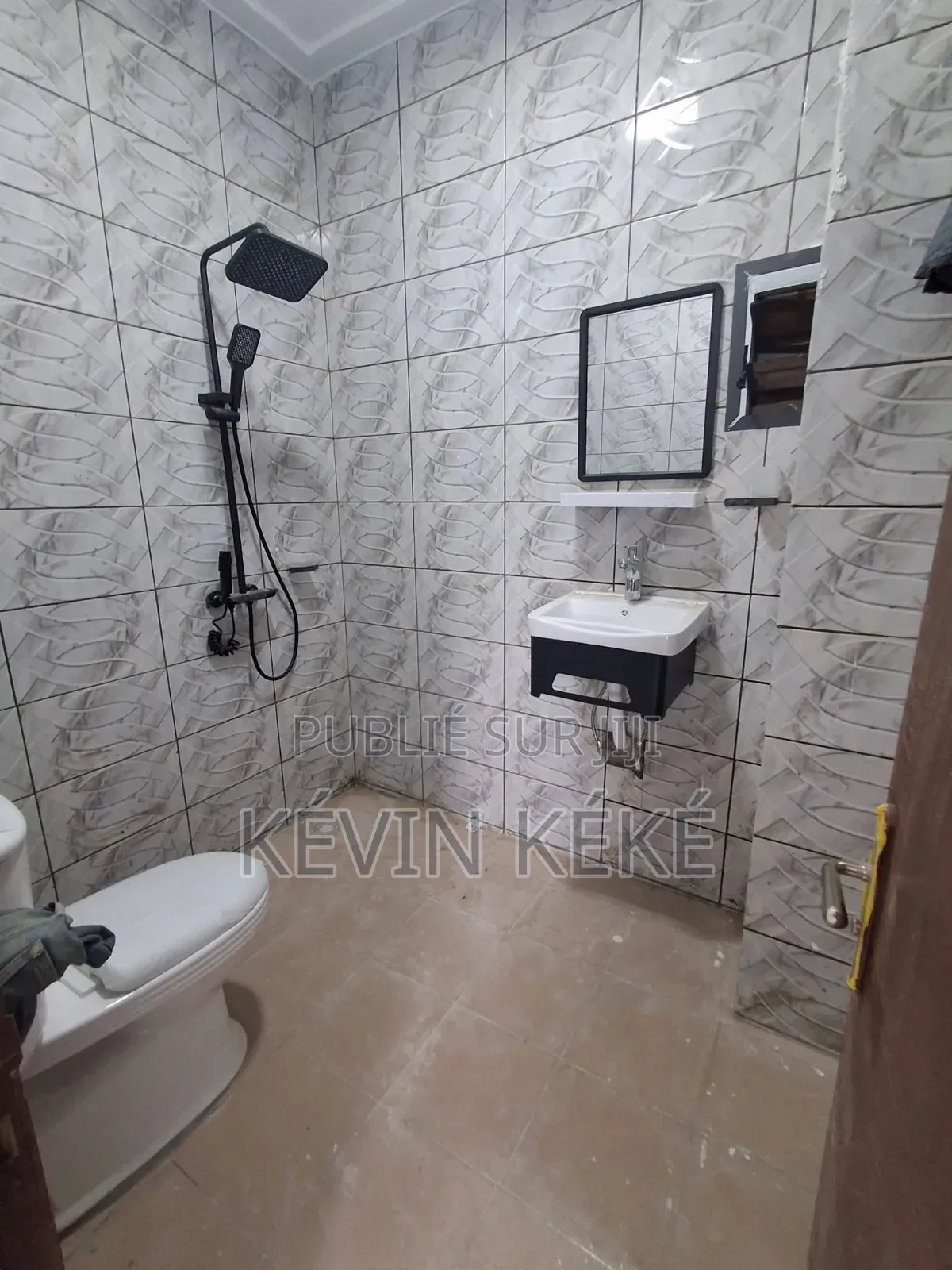 1chbre Studio dans Grâces Immobilier, Bingerville à Louer