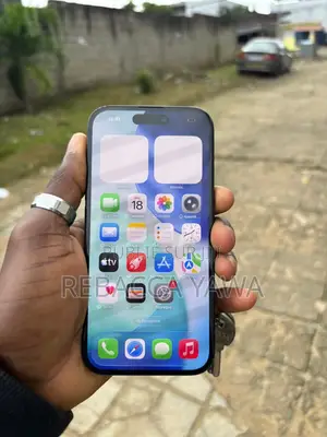 Nouveau Apple iPhone 16 128 GB Noir