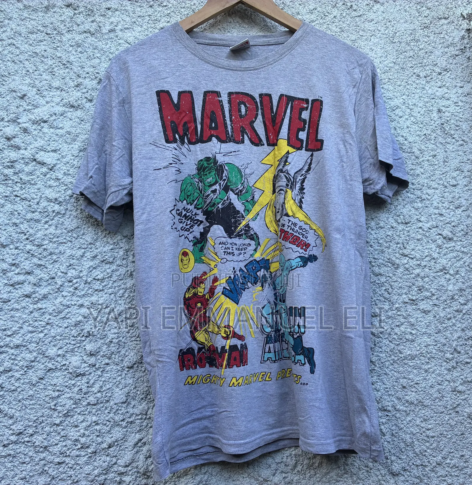 T-Shirt Avengers Comic Book