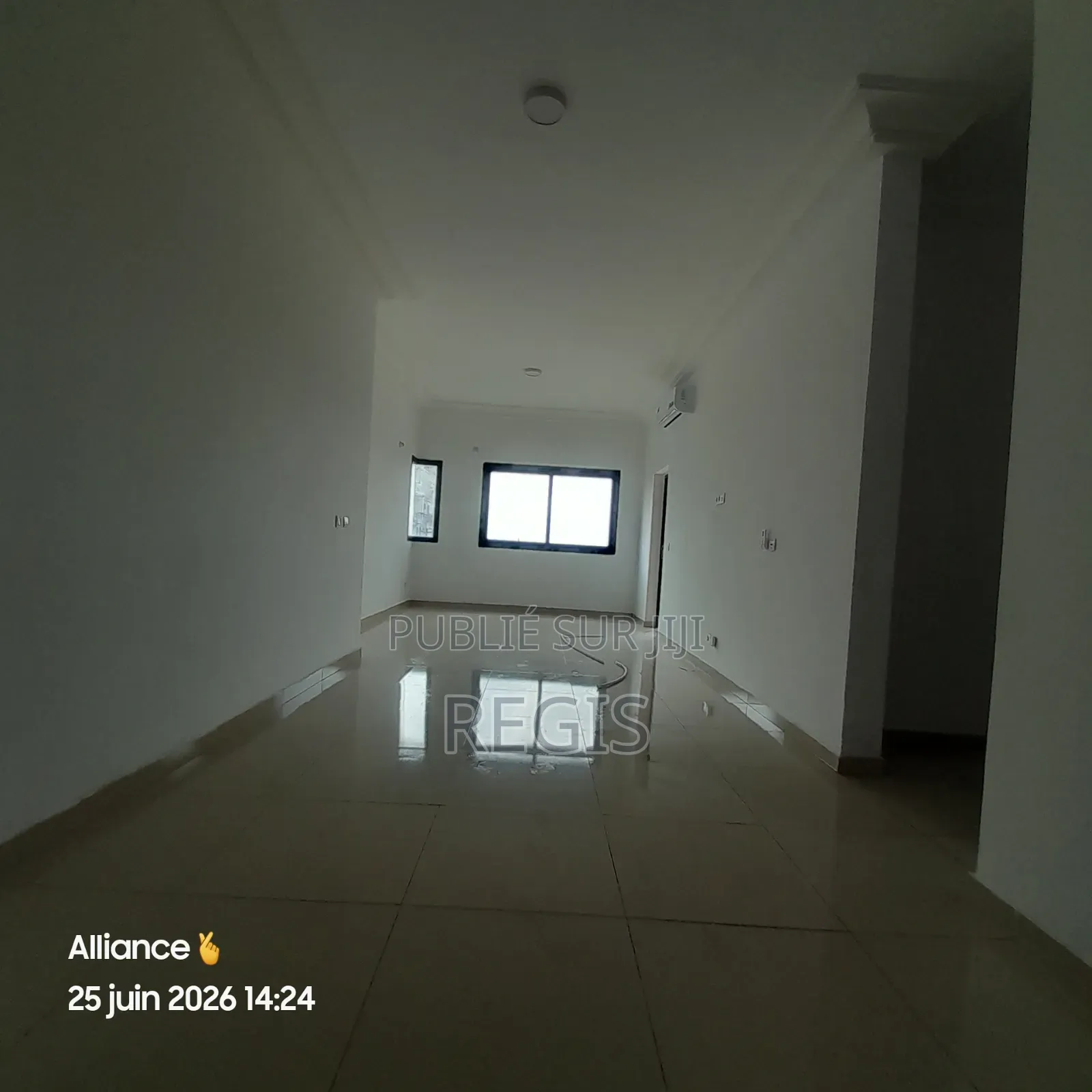 3chbre Appartement dans Klay'Service, Cocody à Louer