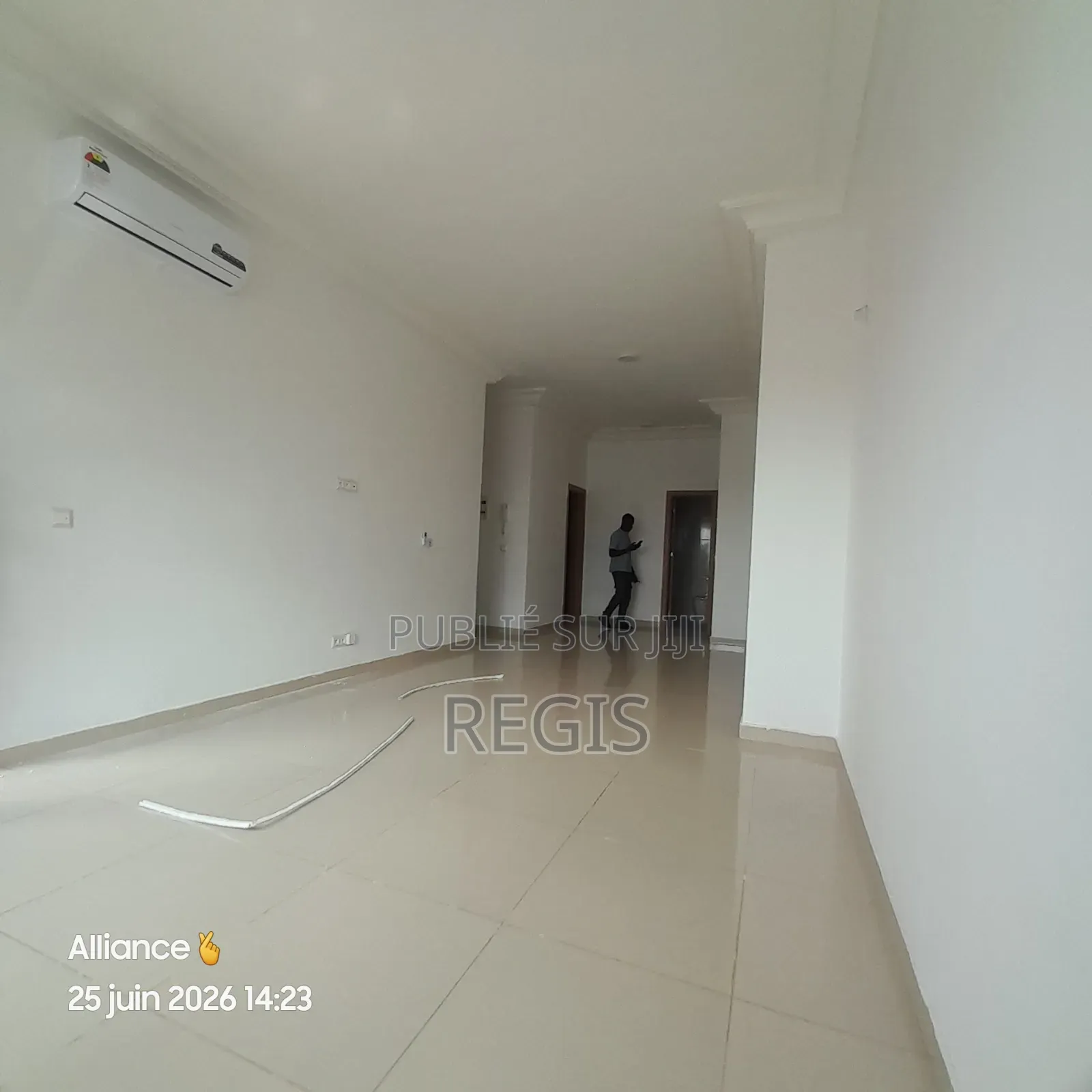 3chbre Appartement dans Klay'Service, Cocody à Louer