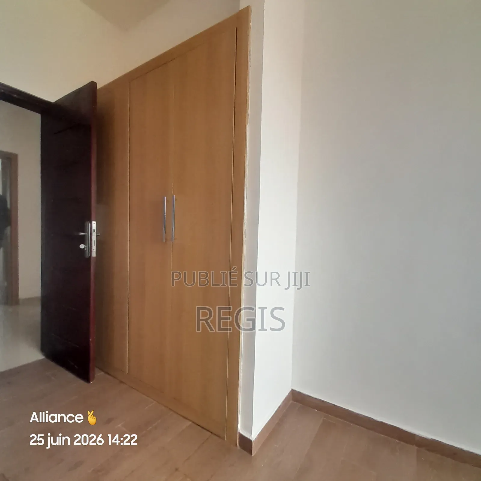 3chbre Appartement dans Klay'Service, Cocody à Louer