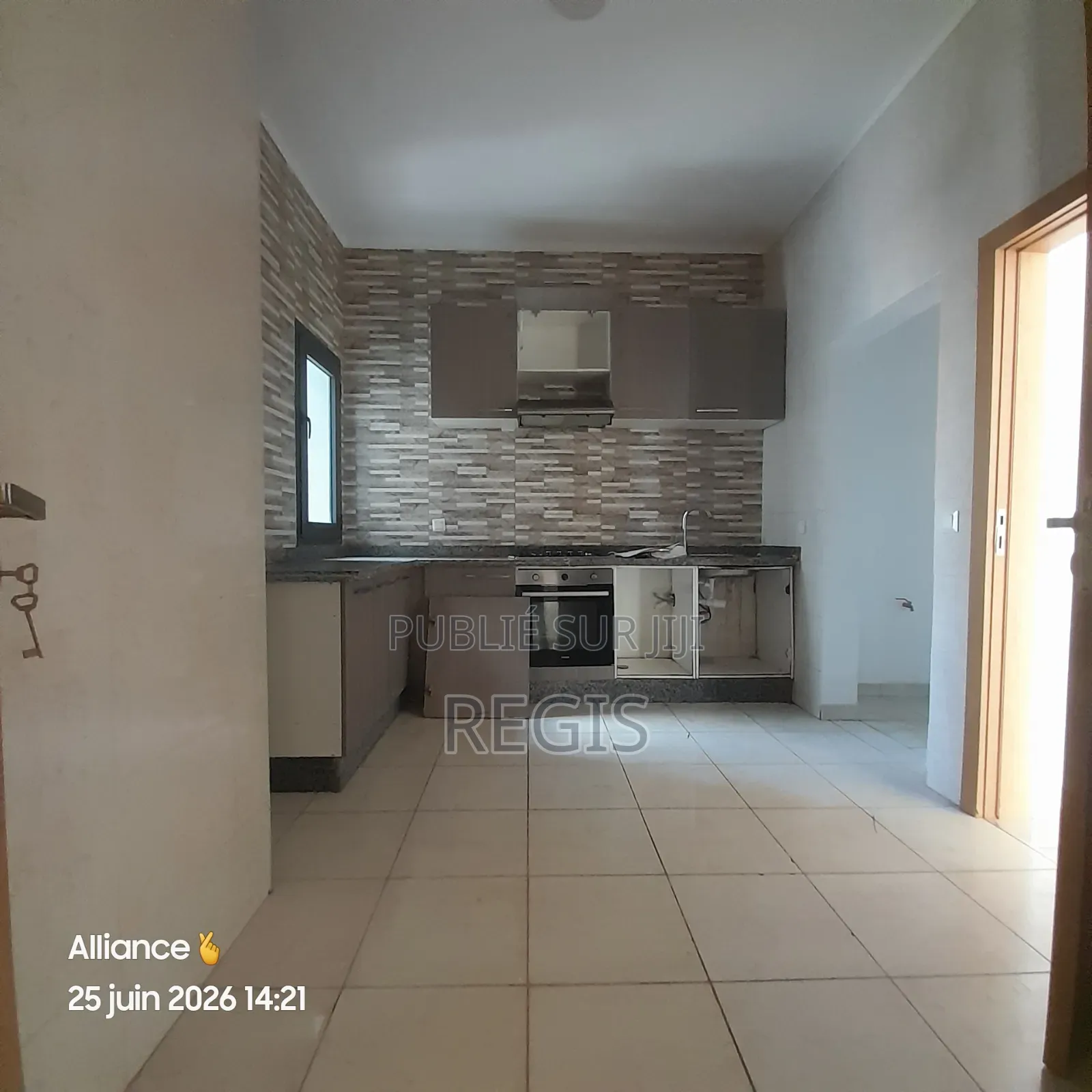 3chbre Appartement dans Klay'Service, Cocody à Louer