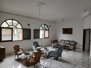 Meublé 8chbre Duplex dans Cocody Riviera à Vendre