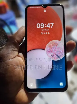 Nouveau Samsung Galaxy A13 128 GB Blanc