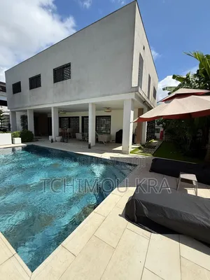 Meublé 10chbre Duplex dans Kra Tchimou, Deux Plateaux à Vendre