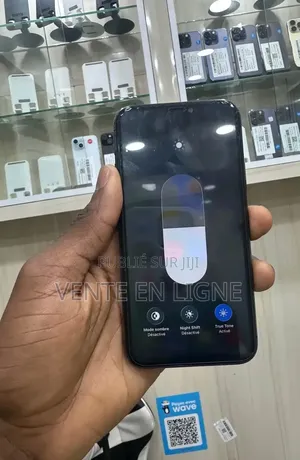 Nouveau Apple iPhone 11 128 GB Bronze