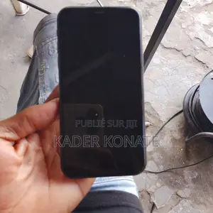 Nouveau Apple iPhone XR 64 GB Noir