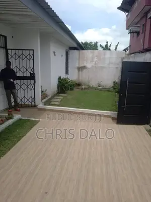 4chbre Villa dans Roberson, Cocody à Louer