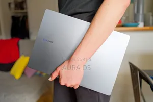 Nouveau Samsung Galaxy Book4 Ultra 16GB Intel Core Ultra 7 SSD 1T