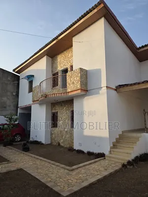 3chbre Duplex dans Cocody Palmeraie à Vendre