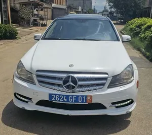 Mercedes-Benz C300 2013 Blanc